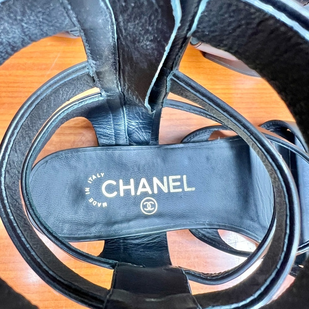 Chanel 2018 Black Leather Gladiator Multi Strap Block Heel Sandals Size 38 - Picture 6 of 9